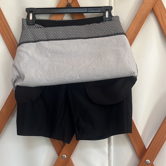 SC&CO Women's Comfortable Stretch Double Wraparound Skort size Small - Picture 4 of 6